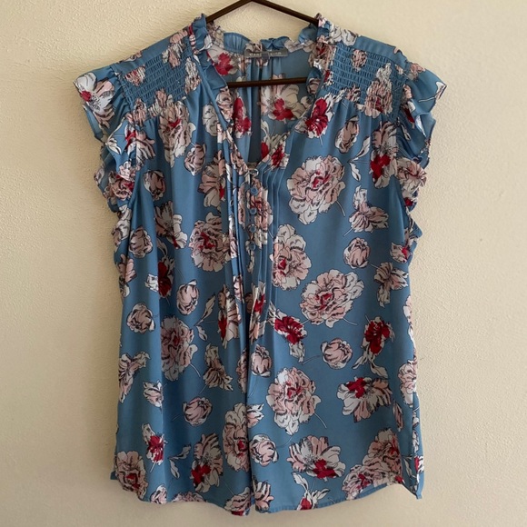 Daniel Rainn Tops - Blue and pink floral top